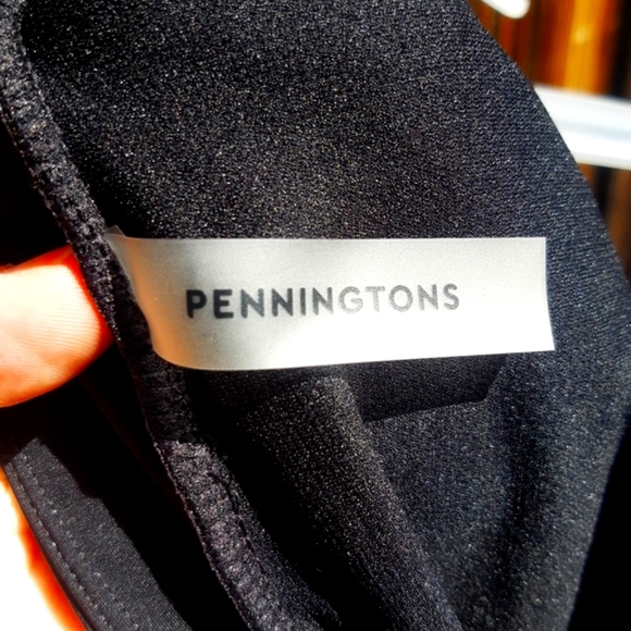 Pennington Black Highwaisted Swim skirt - Picture 8 of 9